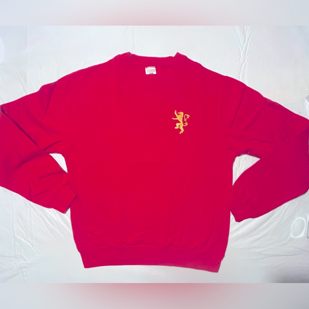 NEW! Game Of Thrones HOUSE LANNISTER LION Red Sweatshirt HBO SIZE S